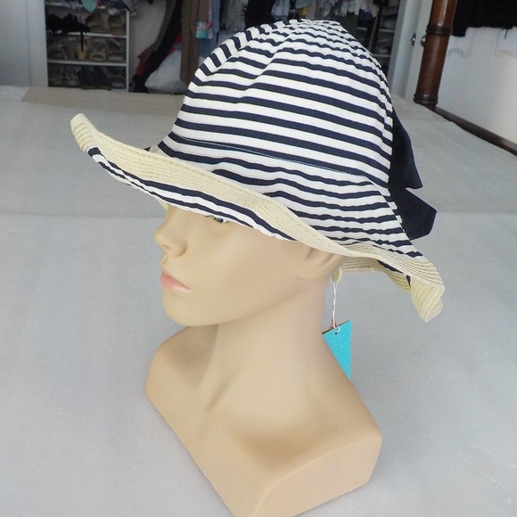 New Girls Floppy Sun Hat - Picture 4 of 7